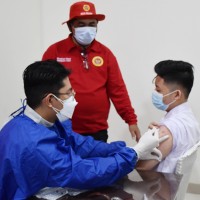 Vaksinasi Massal Covid-19 untuk Pelajar